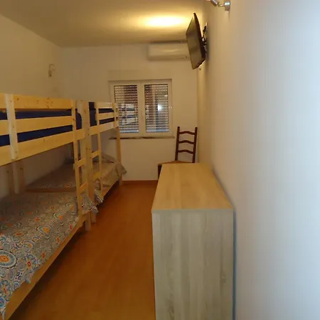 ホステル Arte 7 アルカンタリーリャ